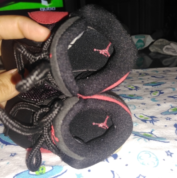 Baby Jordans - Picture 5 of 7